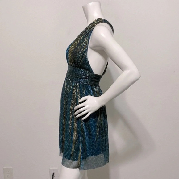 Lulu’s Ailey Gold and Teal Metallic Plunge Skater Dress Size Small - Picture 8 of 12
